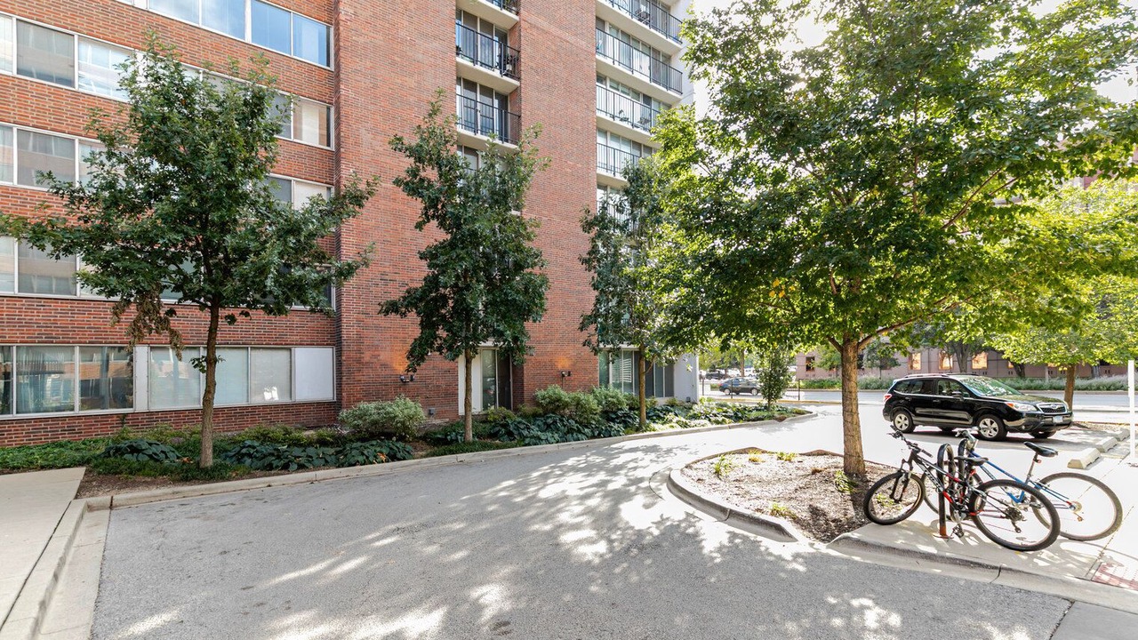 Photo of Outdoor in Near West Side