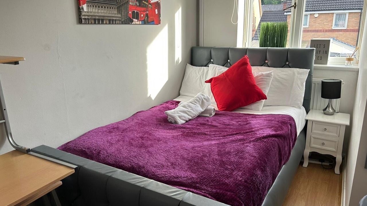 Photo of Others in Oldbury