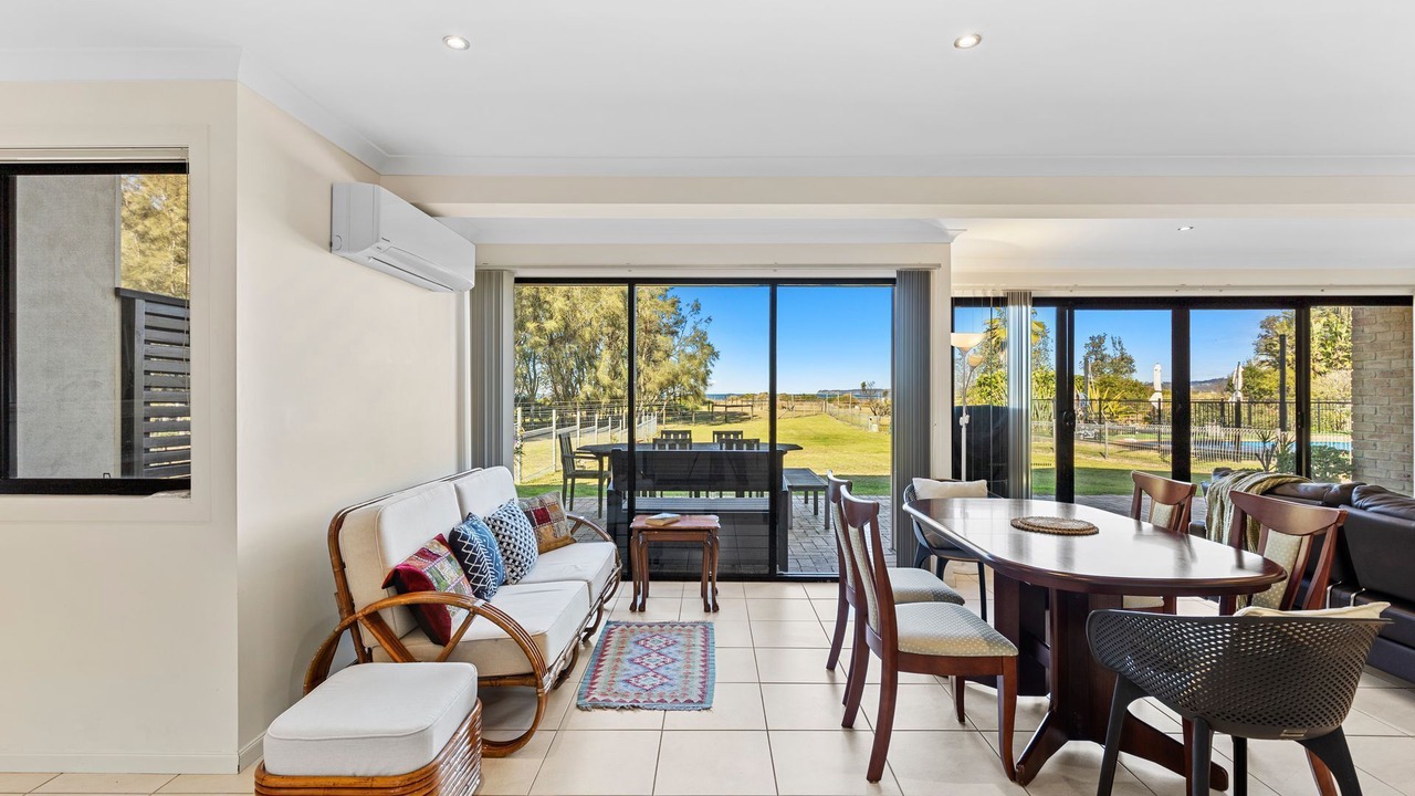 Photo of Livingroom in Long Beach
