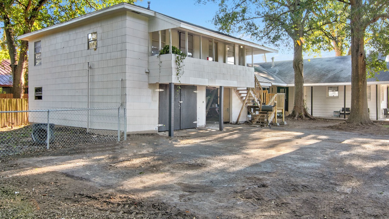 Photo of Outdoor in Groves
