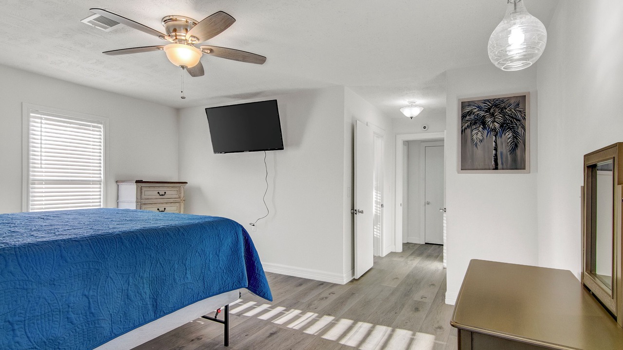 Photo of Bedroom in Groves