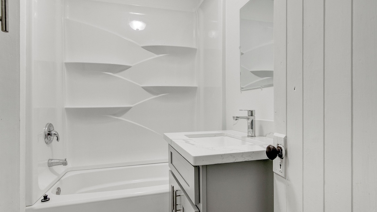 Photo of Bathroom in Groves