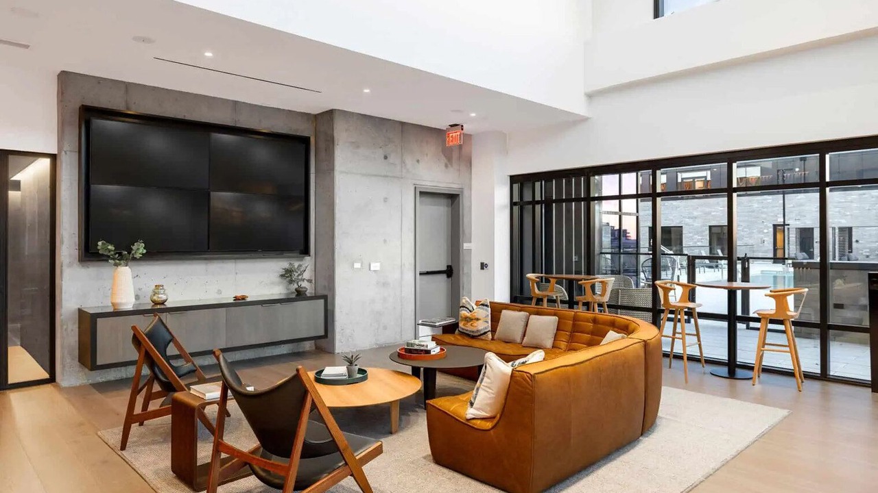 Photo of Livingroom in Navy Yard