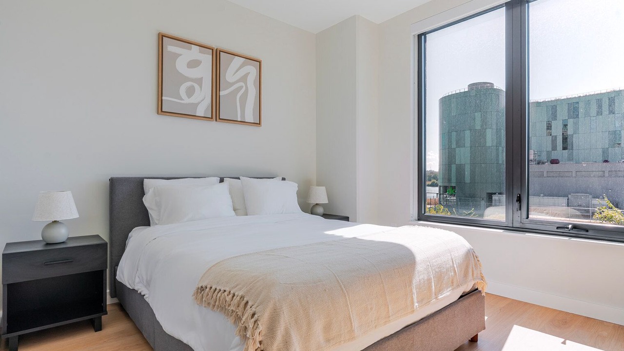 Photo of Bedroom in Navy Yard