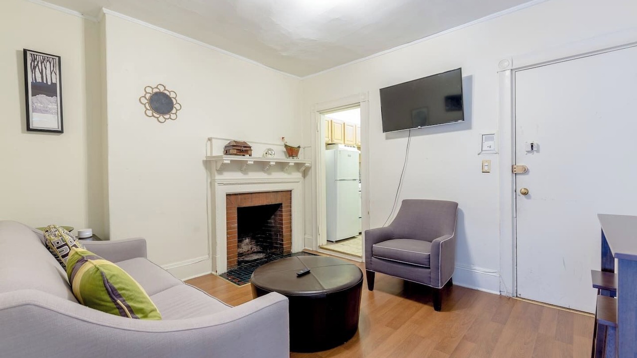 Photo of Livingroom in Fenway–Kenmore