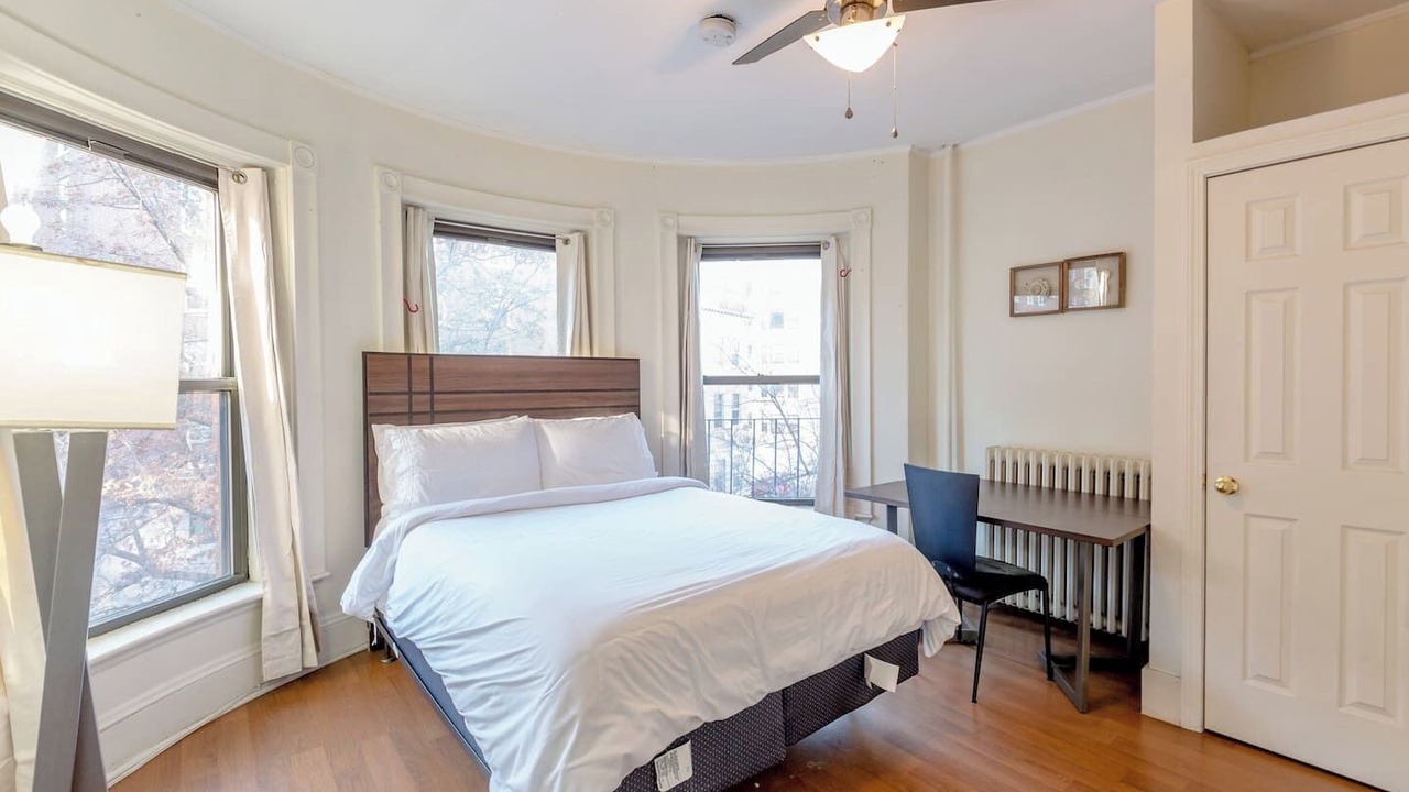Photo of Bedroom in Fenway–Kenmore