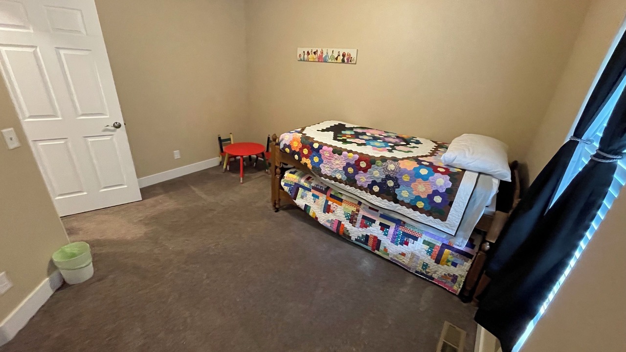 Photo of Bedroom in Rimrock