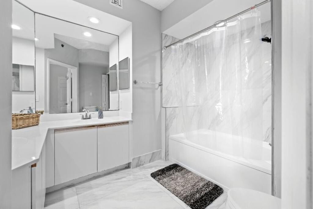 Photo of Bathroom in Aventura