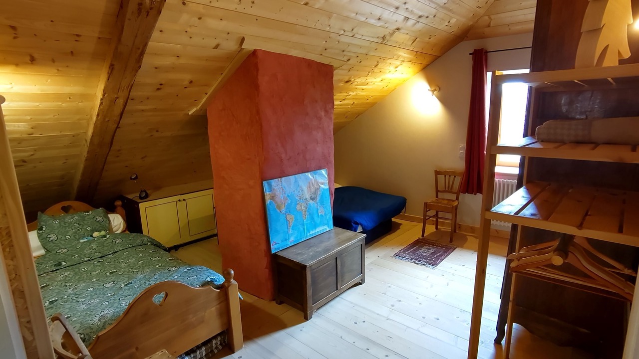 Photo of Bedroom in Les Planches-en-Montagne