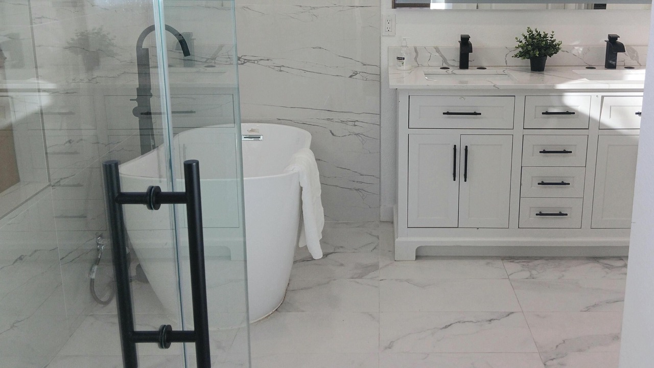 Photo of Bathroom in West Dallas