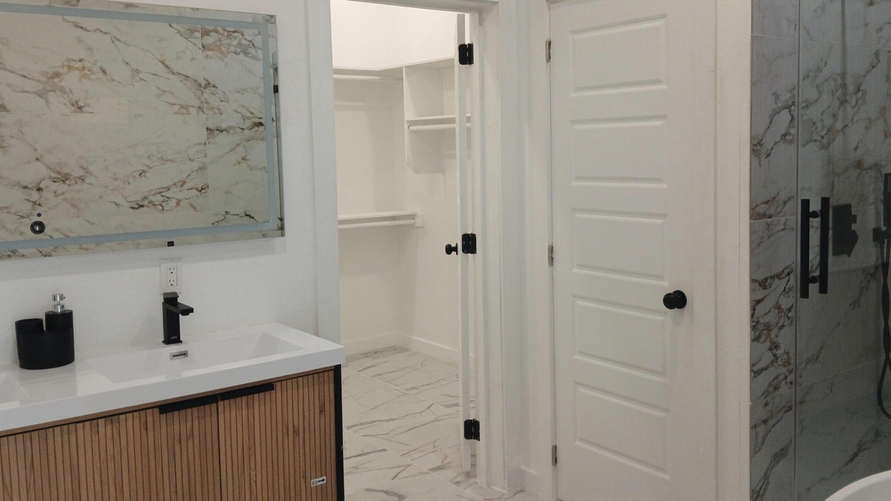 Photo of Bathroom in West Dallas