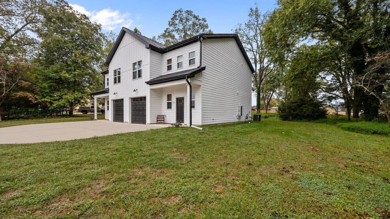 Photo of Outdoor in Haw River