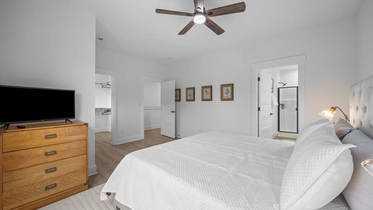 Photo of Bedroom in Haw River