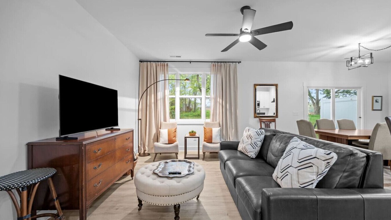 Photo of Livingroom in Haw River
