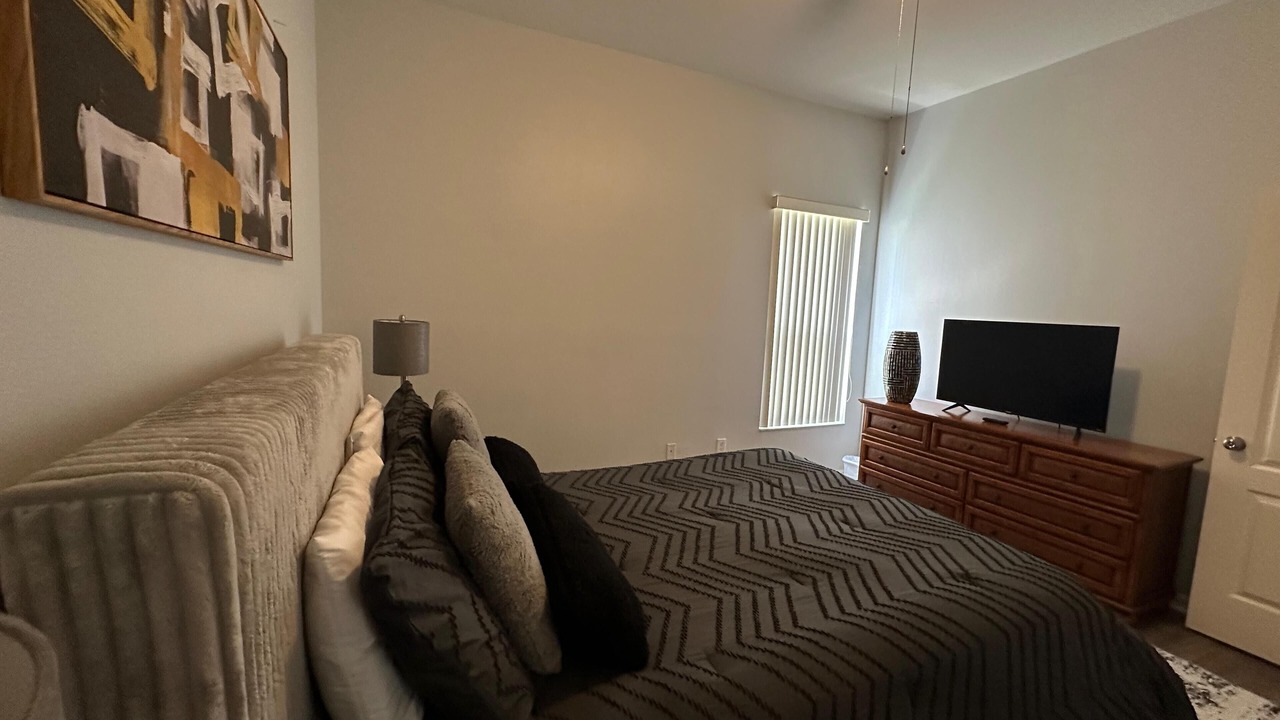 Photo of Bedroom in Tuscan Hills