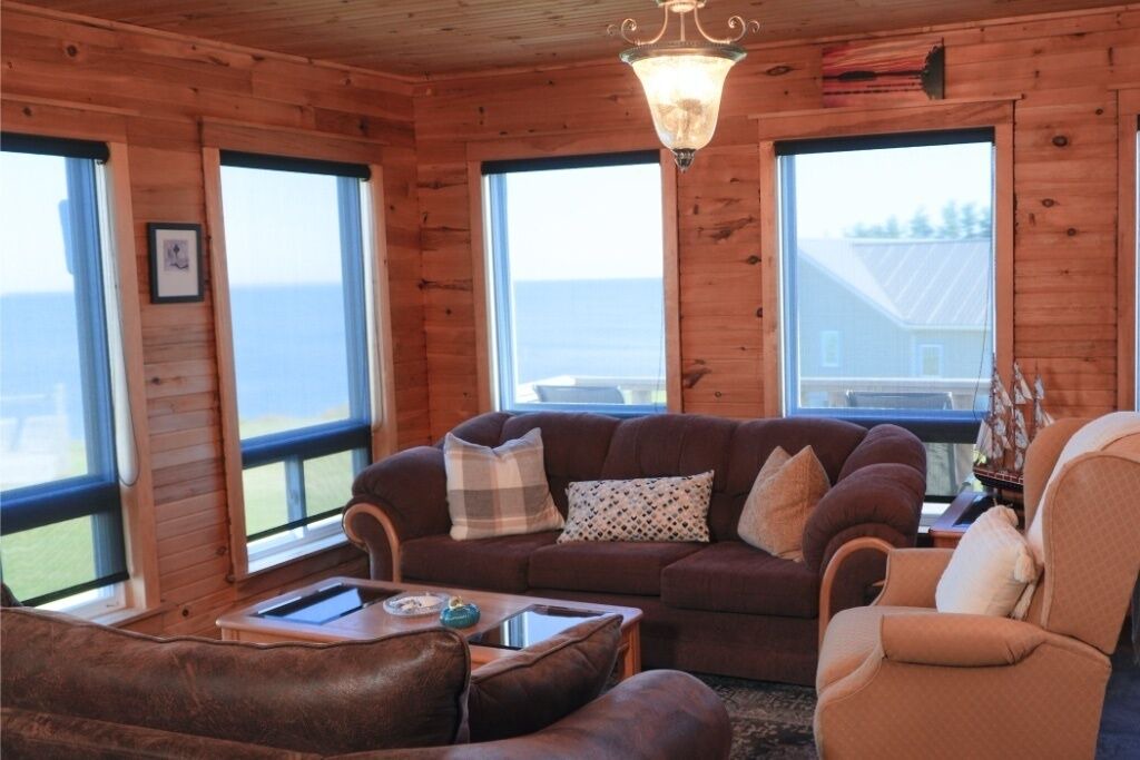 Photo of Livingroom in Lower Montague