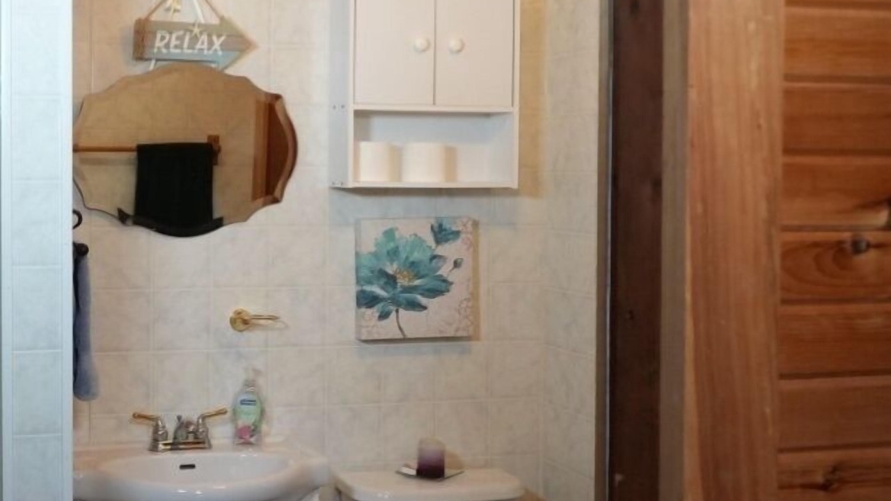 Photo of Bathroom in Lower Montague