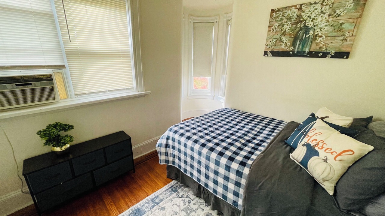 Photo of Bedroom in Elkins Park