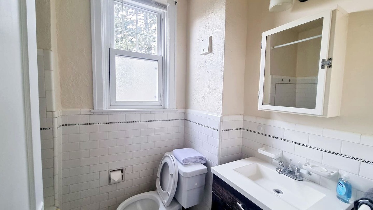 Photo of Bathroom in Elkins Park