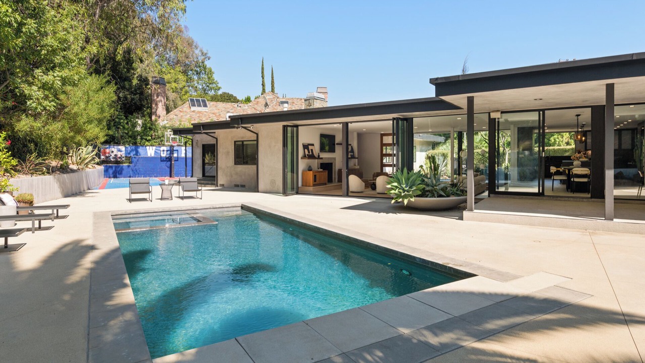Photo of Outdoor in Beverly Glen