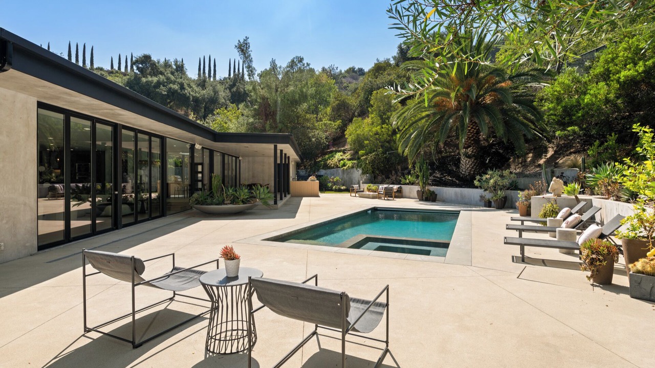 Photo of Outdoor in Beverly Glen