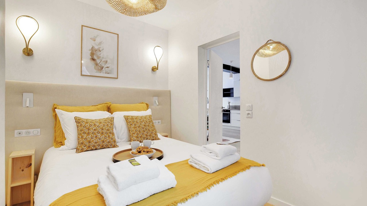 Photo of Bedroom in Arts-et-Metiers