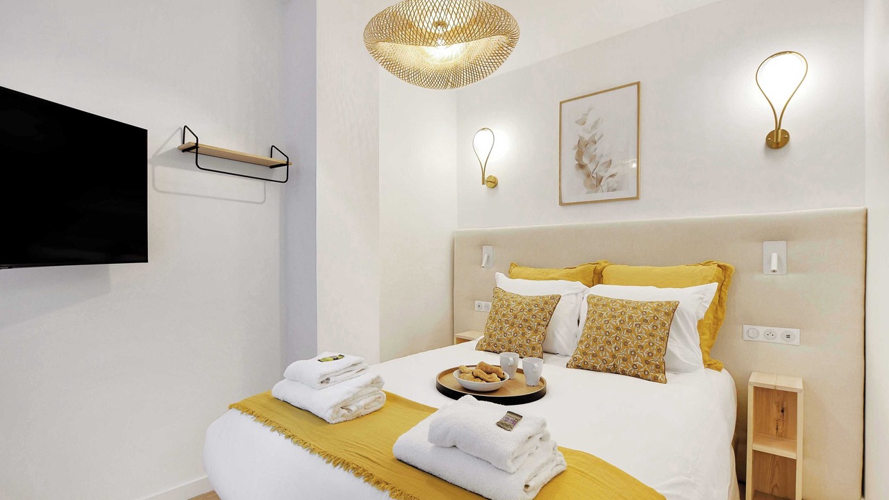 Photo of Bedroom in Arts-et-Metiers