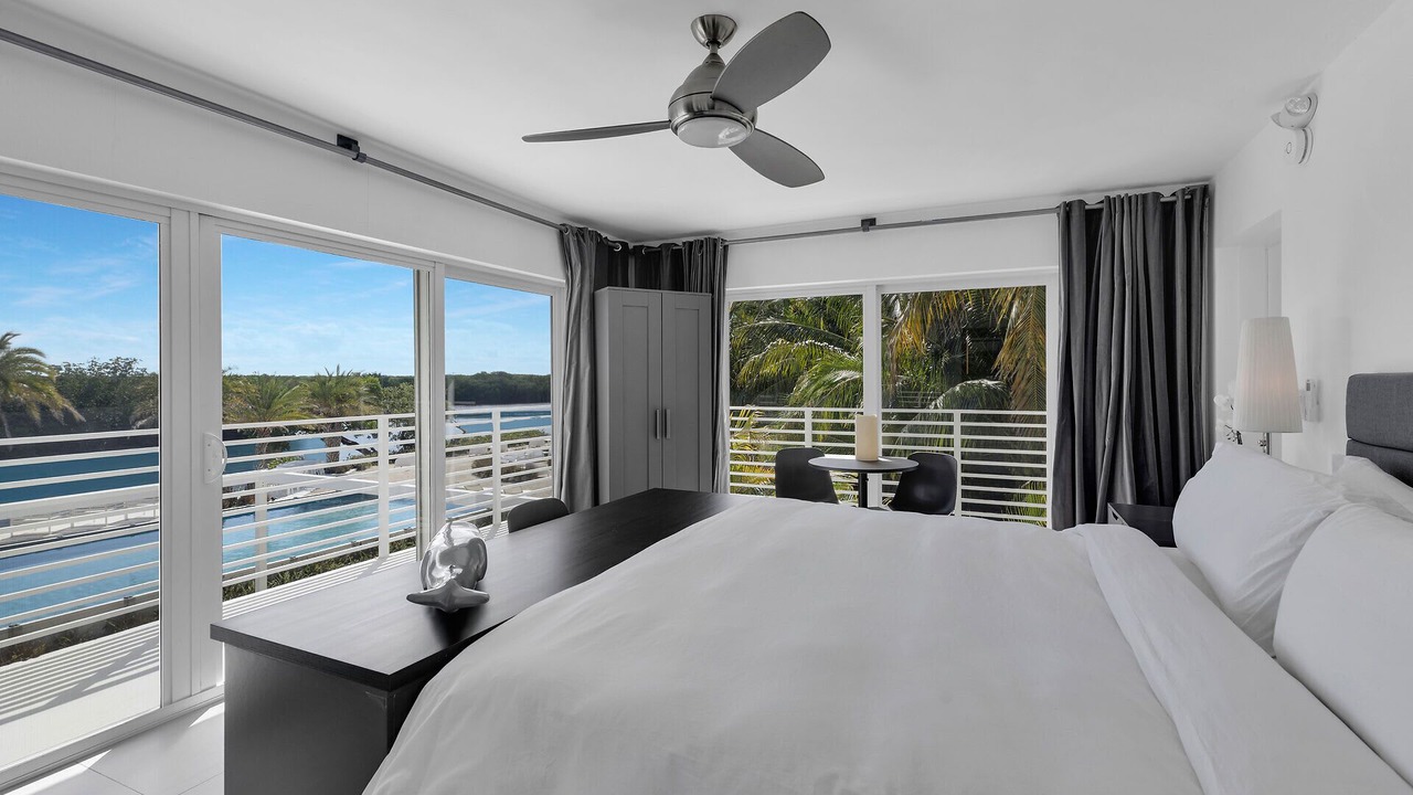 Photo of Bedroom in Rock Harbor