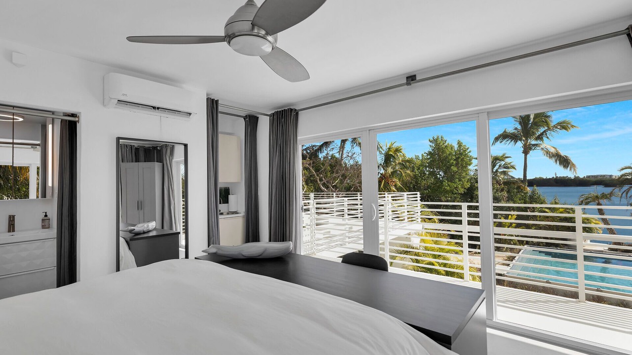 Photo of Bedroom in Rock Harbor
