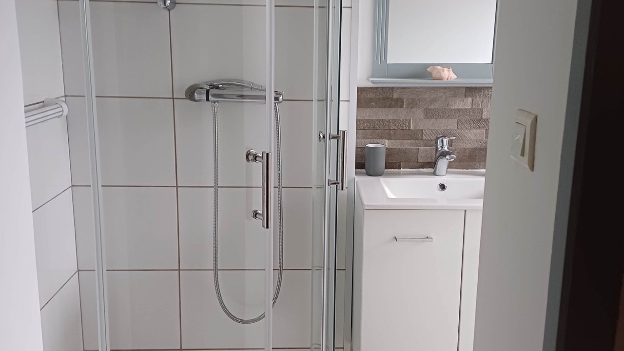 Photo of Bathroom in Eguilly