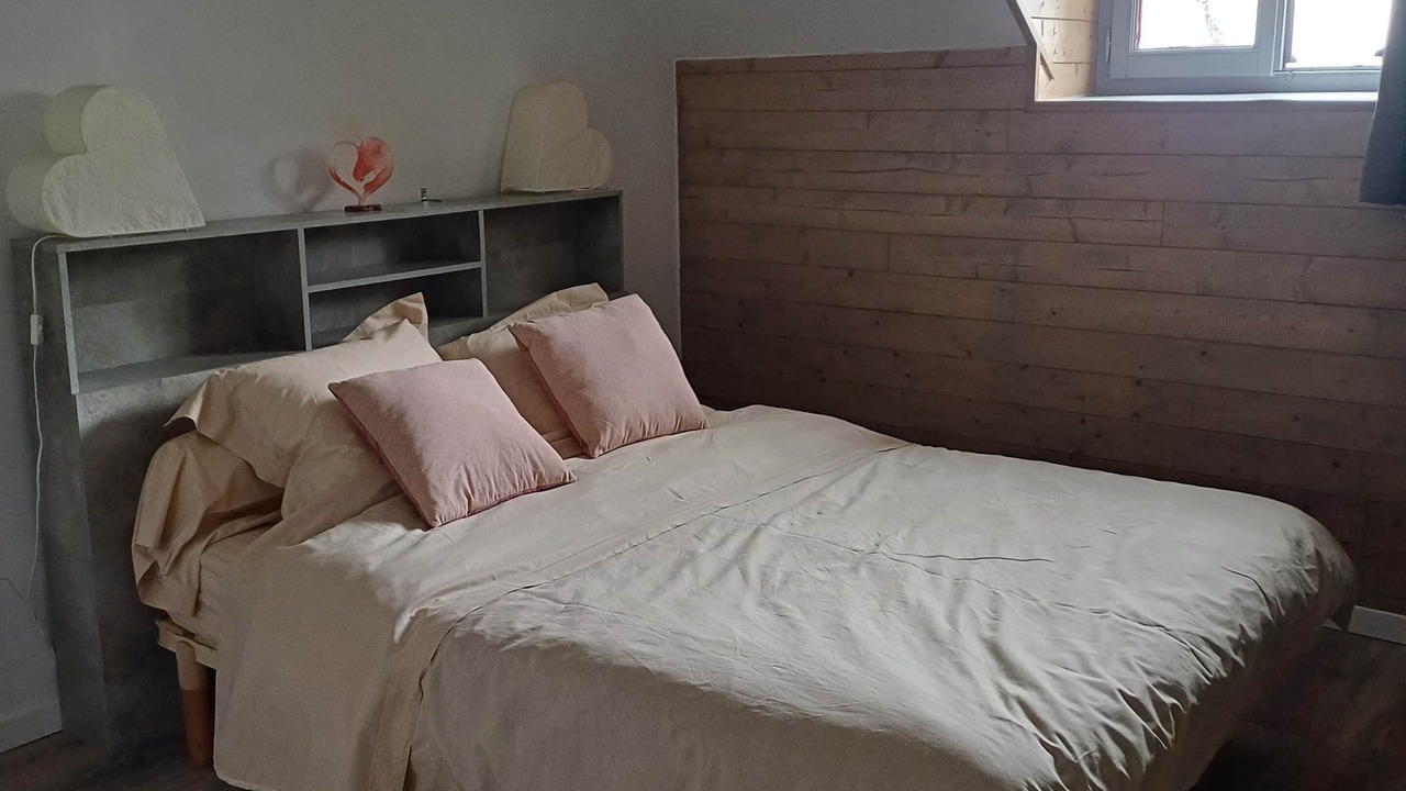Photo of Bedroom in Eguilly