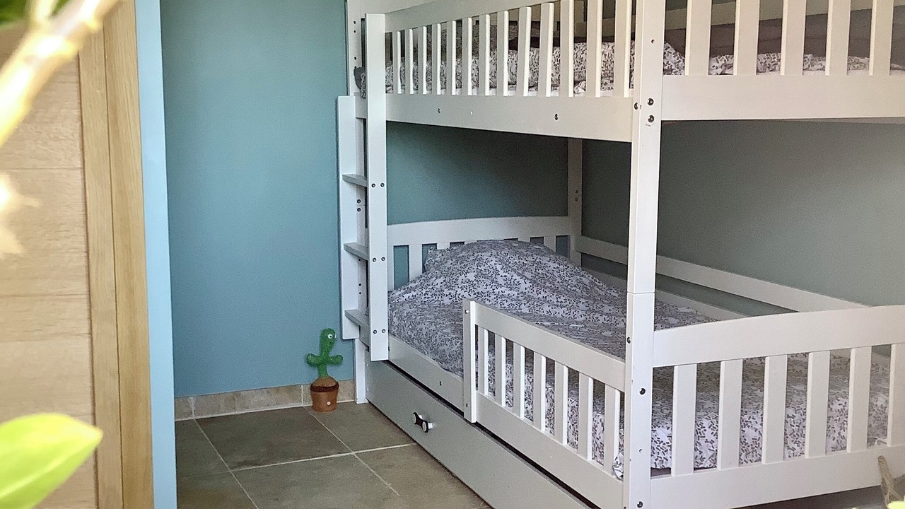 Photo of Bedroom in Ensues-la-Redonne