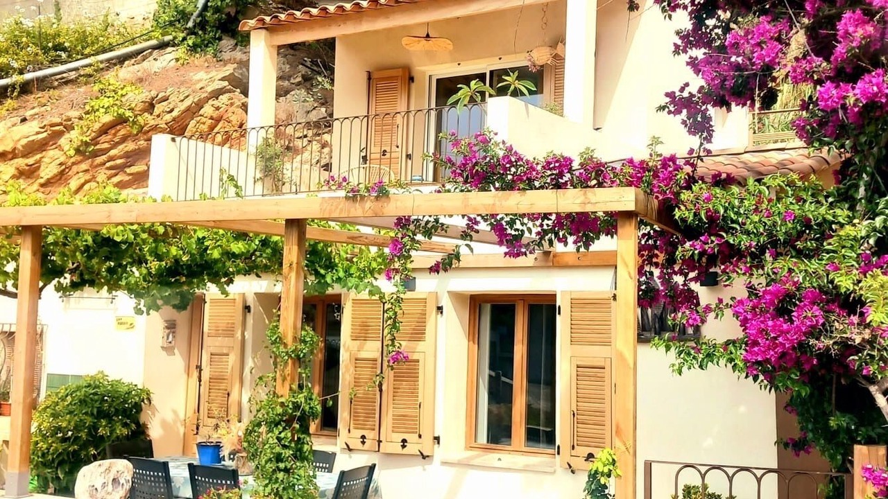 Photo of Outdoor in Ensues-la-Redonne