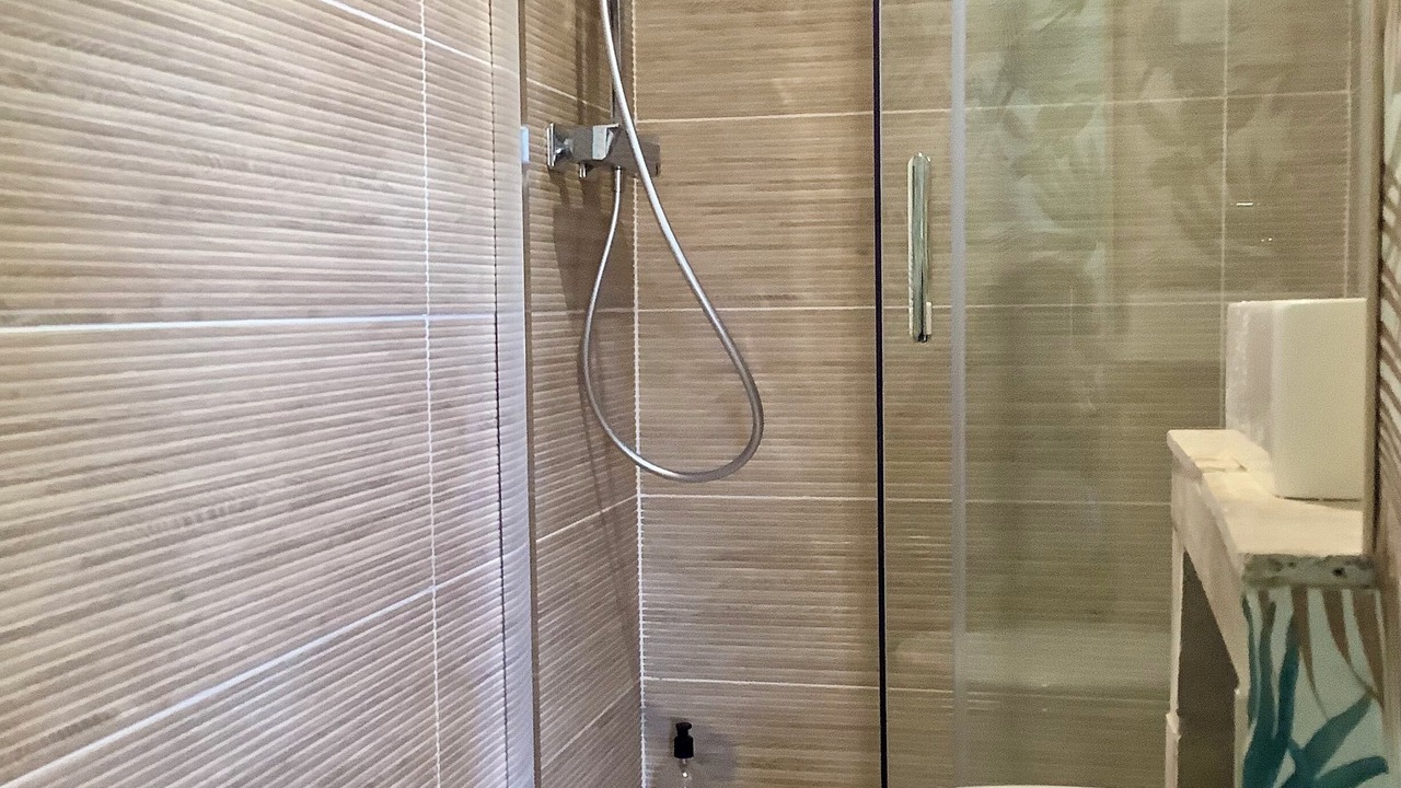Photo of Bathroom in Ensues-la-Redonne