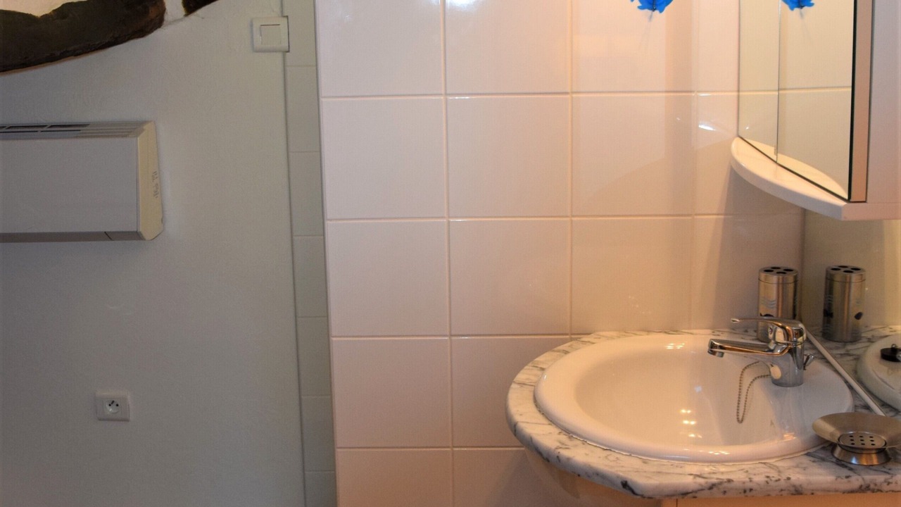 Photo of Bathroom in Montrem