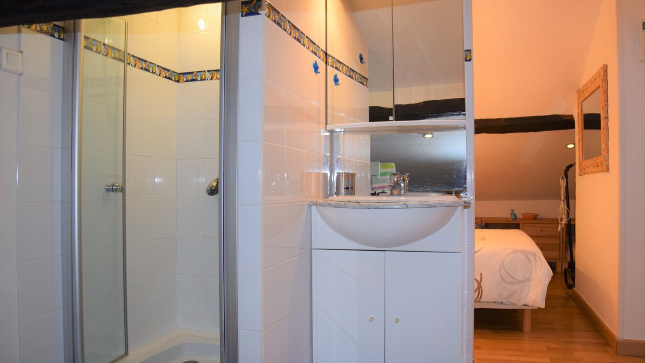 Photo of Bathroom in Montrem