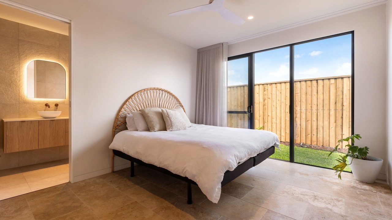 Photo of Bedroom in Skennars Head