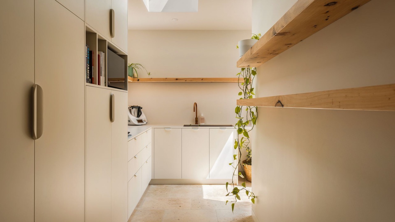 Photo of Kitchen in Skennars Head