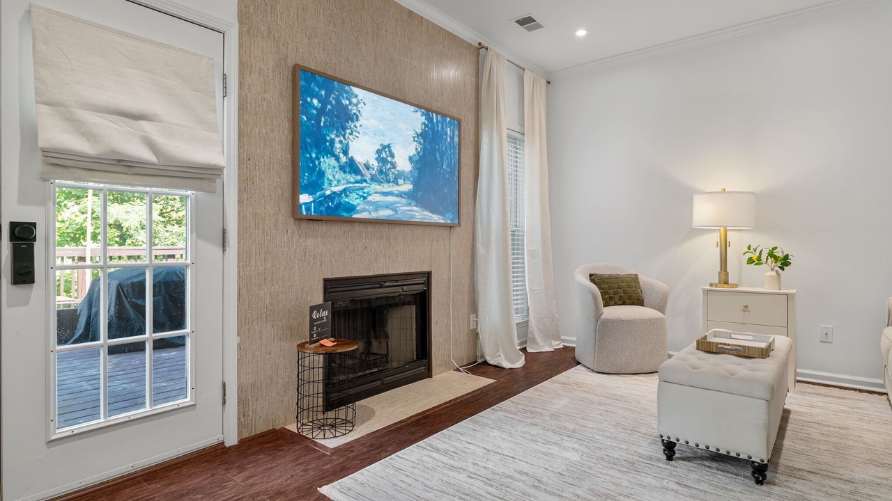 Photo of Livingroom in Hoover