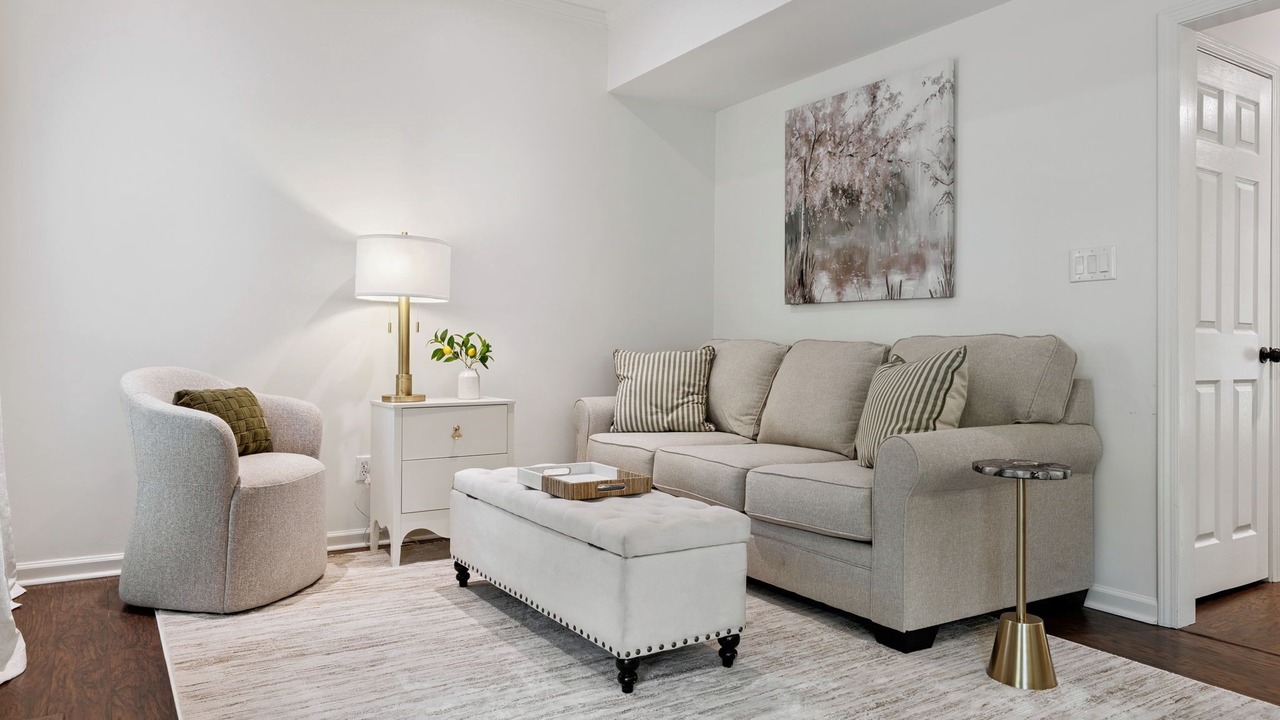 Photo of Livingroom in Hoover