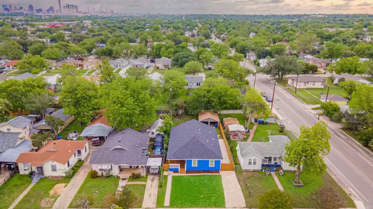 Photo of Outdoor in Highland Park