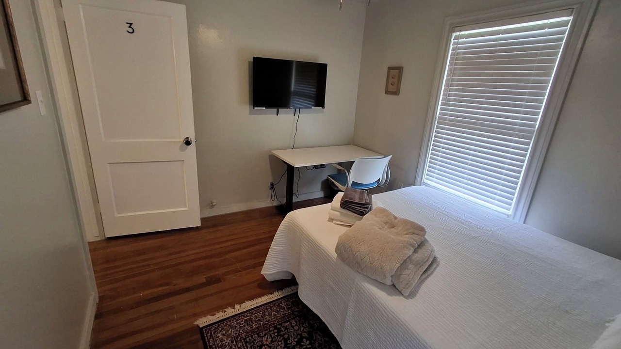 Photo of Bedroom in Lake Jackson