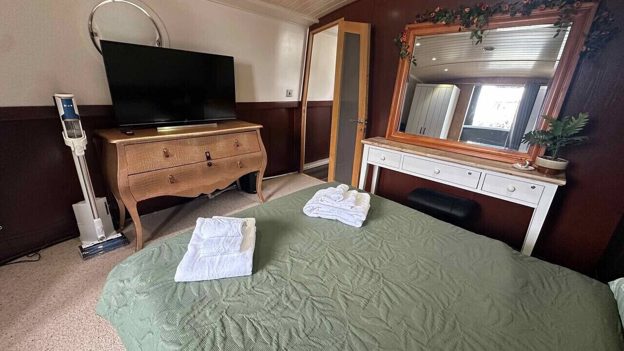 Photo of Bedroom in Staines