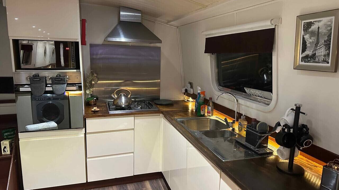 Photo of Kitchen in Staines