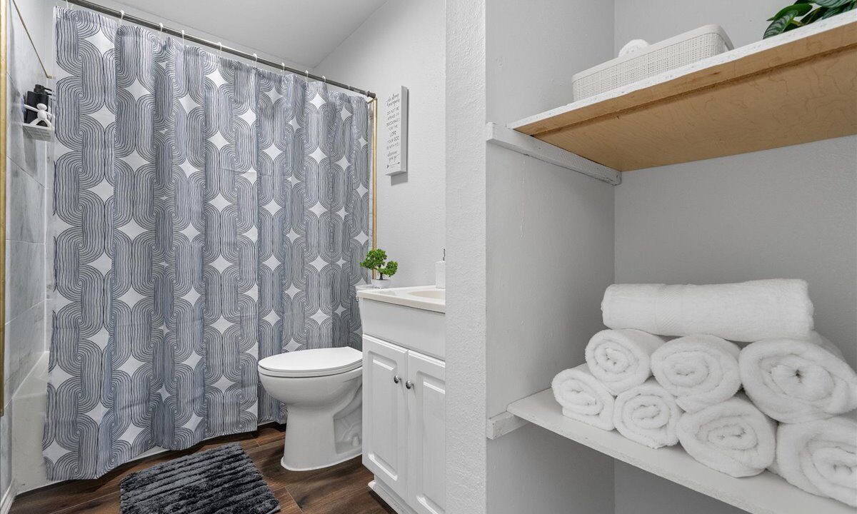 Photo of Bathroom in Del Valle