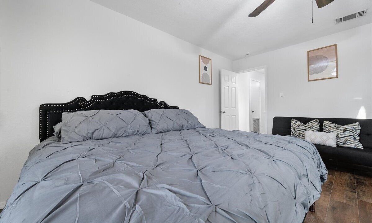 Photo of Bedroom in Del Valle