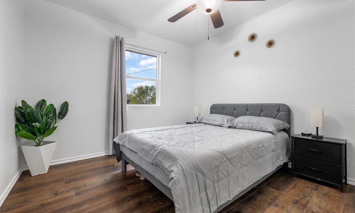 Photo of Bedroom in Del Valle