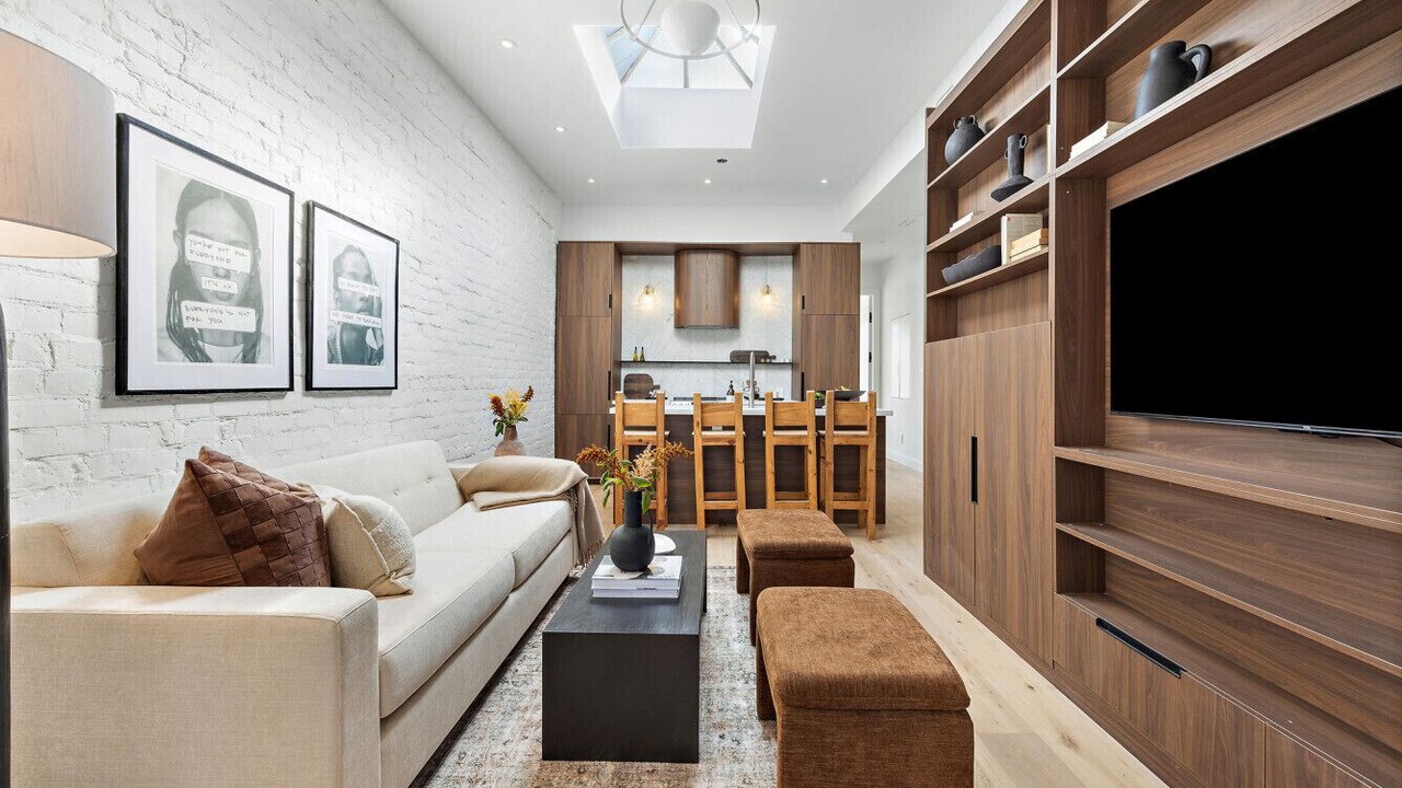 Photo of Livingroom in Beaconsfield Village