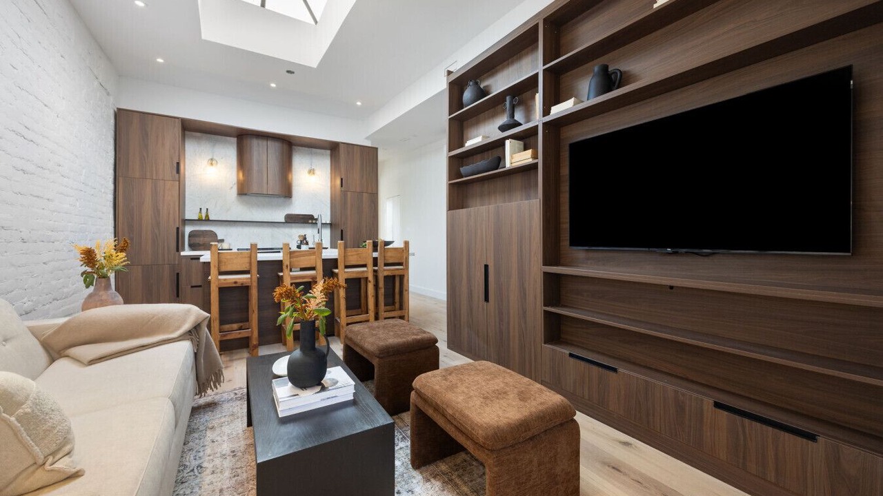 Photo of Livingroom in Beaconsfield Village