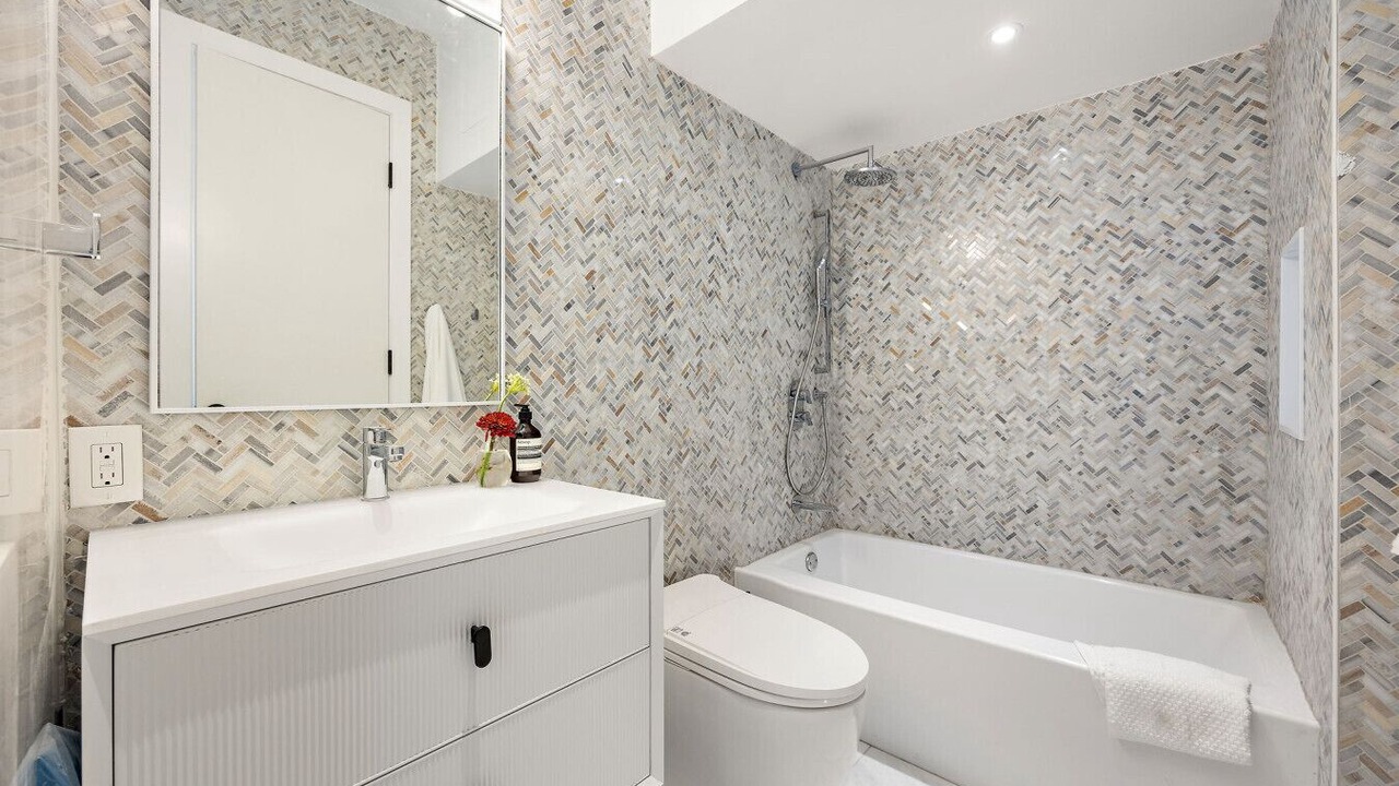 Photo of Bathroom in Beaconsfield Village